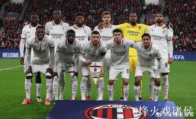 福法纳重返合练,莱奥与圣地亚哥单练进行中 福法纳重返合练,莱奥与圣地亚哥单练进行中